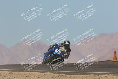 media/Oct-30-2022-CVMA (Sun) [[fb421c3cec]]/Race 10 Supersport Middleweight Shootout/